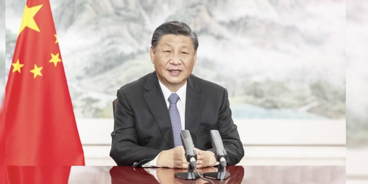 „The New York Times”: Xi Jinping stawia na wygraną w wyścigu technologicznym z USA