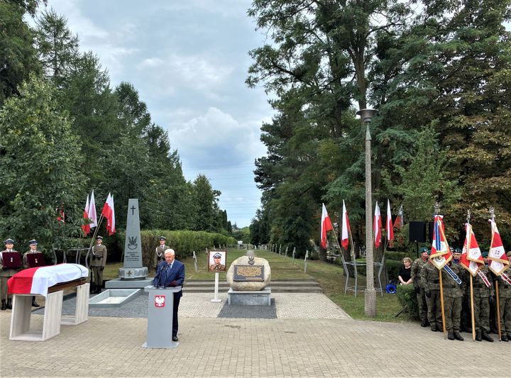 W Białymstoku spoczęły doczesne szczątki generała Ludwika Kmicica-Skrzyńskiego